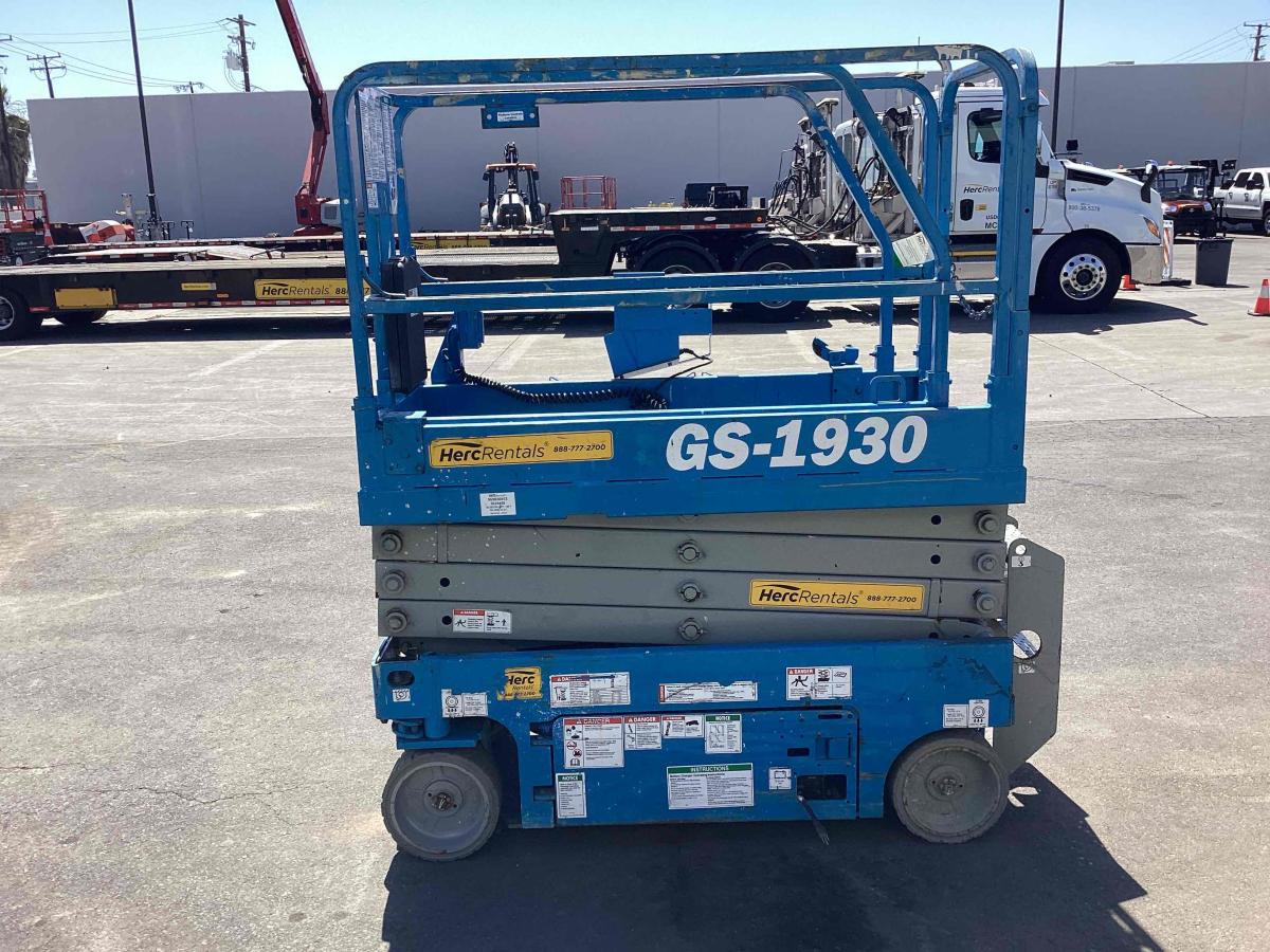 2015 Genie GS-1930