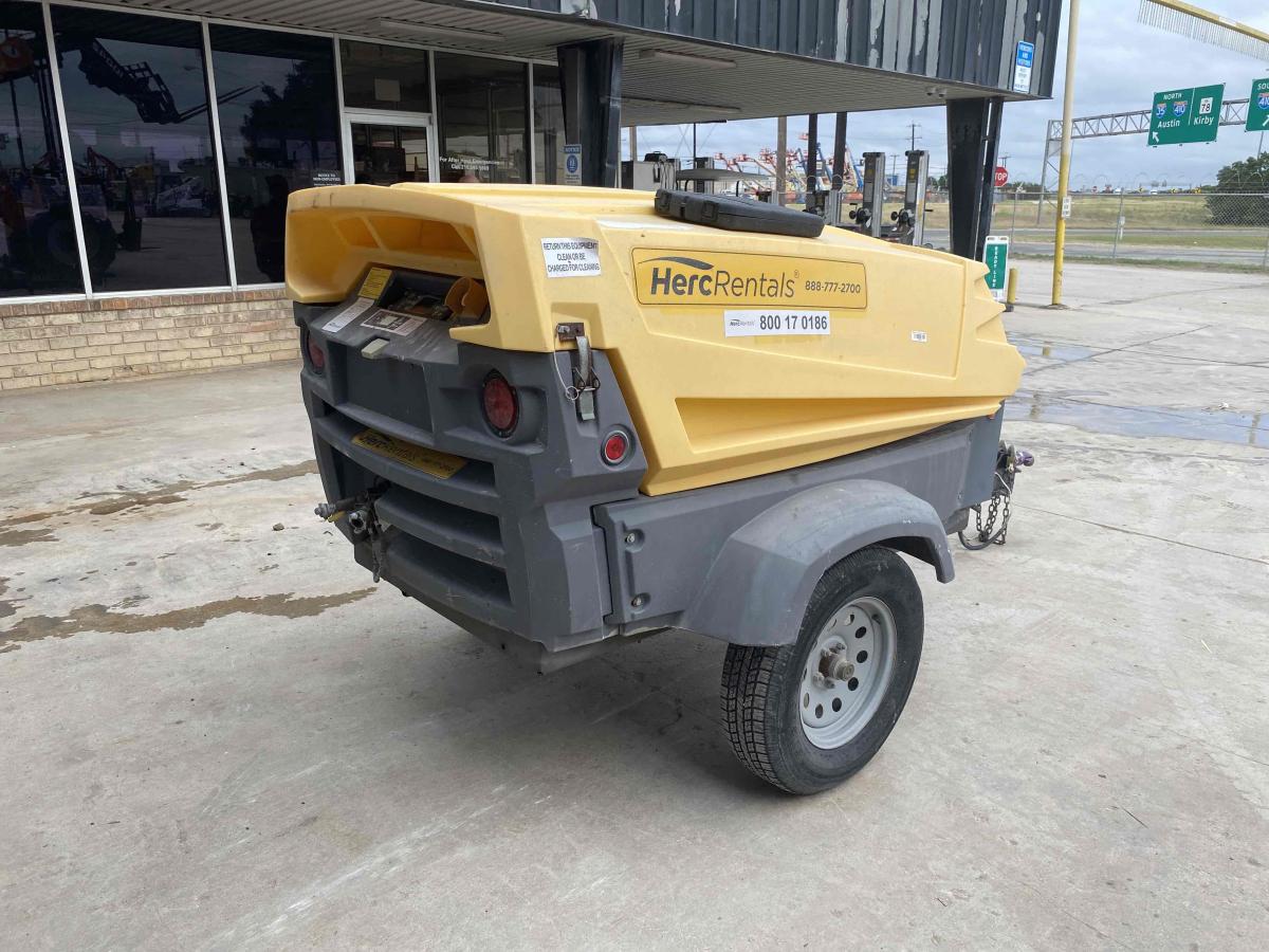2017 Atlas Copco XAS 400