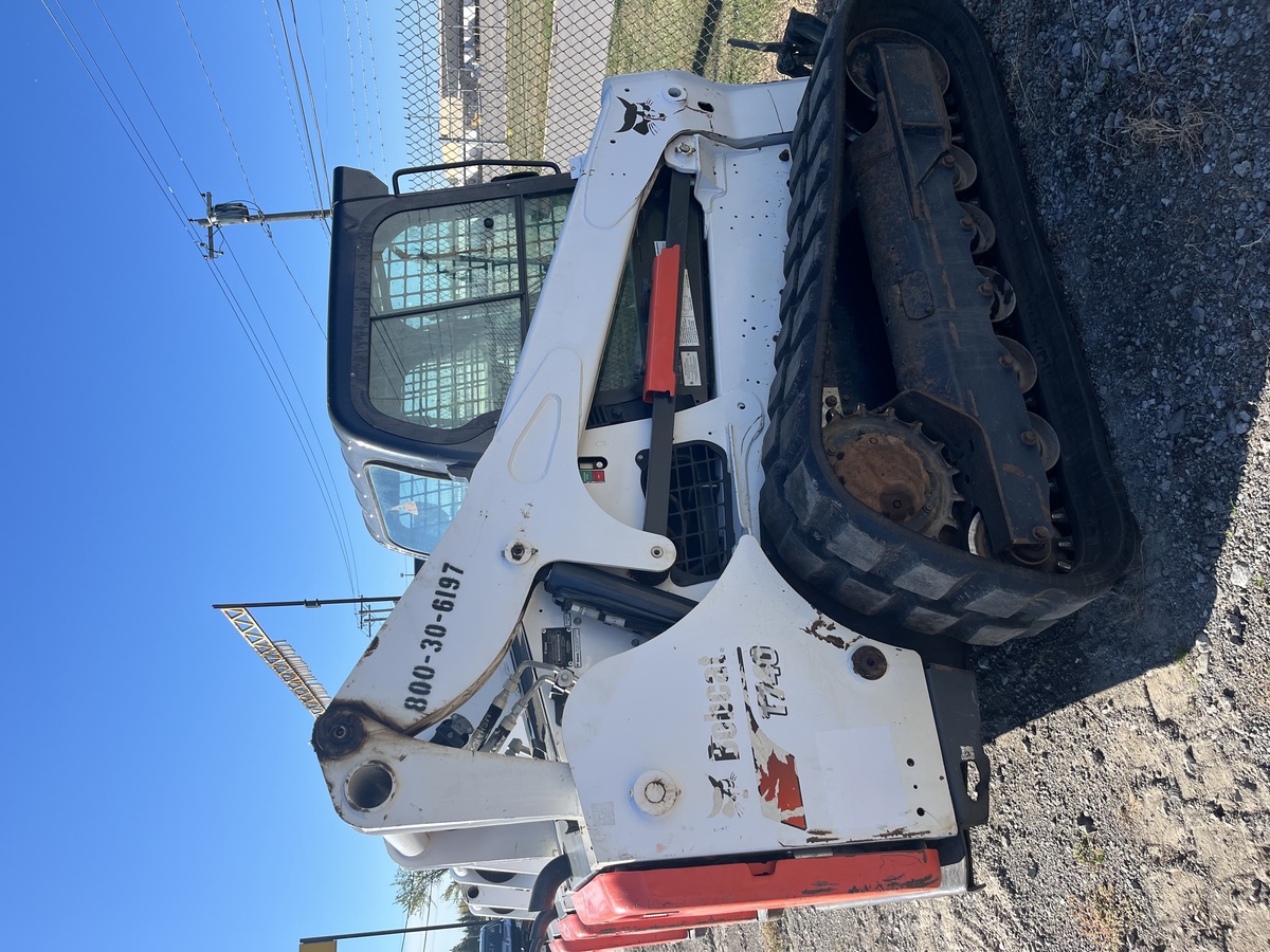 2021 Bobcat T740-4
