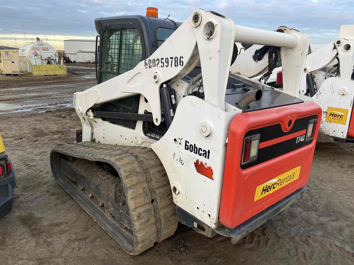 2019 Bobcat T740-3