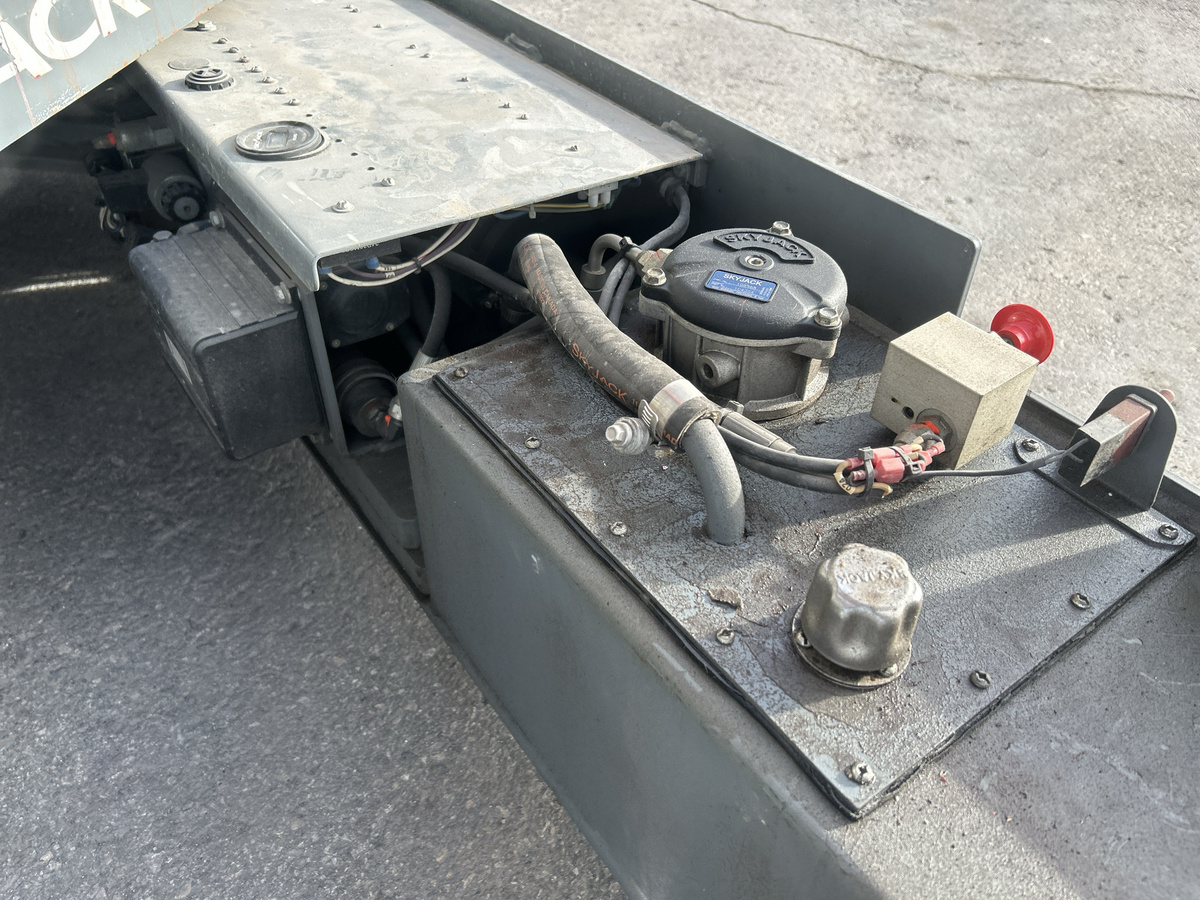 2017 Skyjack SJ4740-11