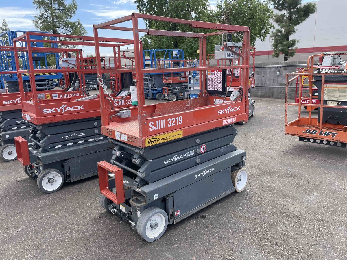 2017 Skyjack SJ3219-3