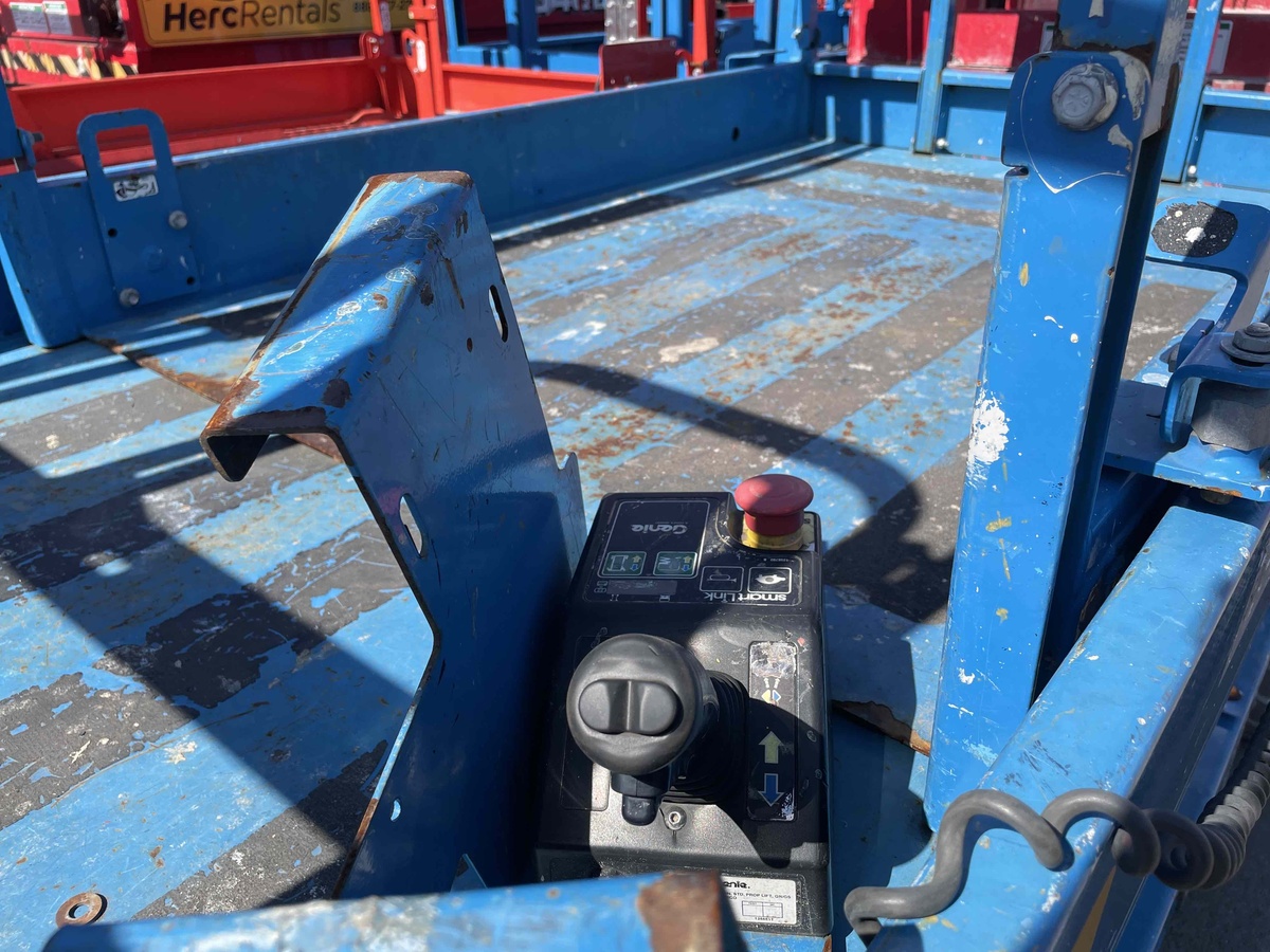 2018 Genie GS-3246-3