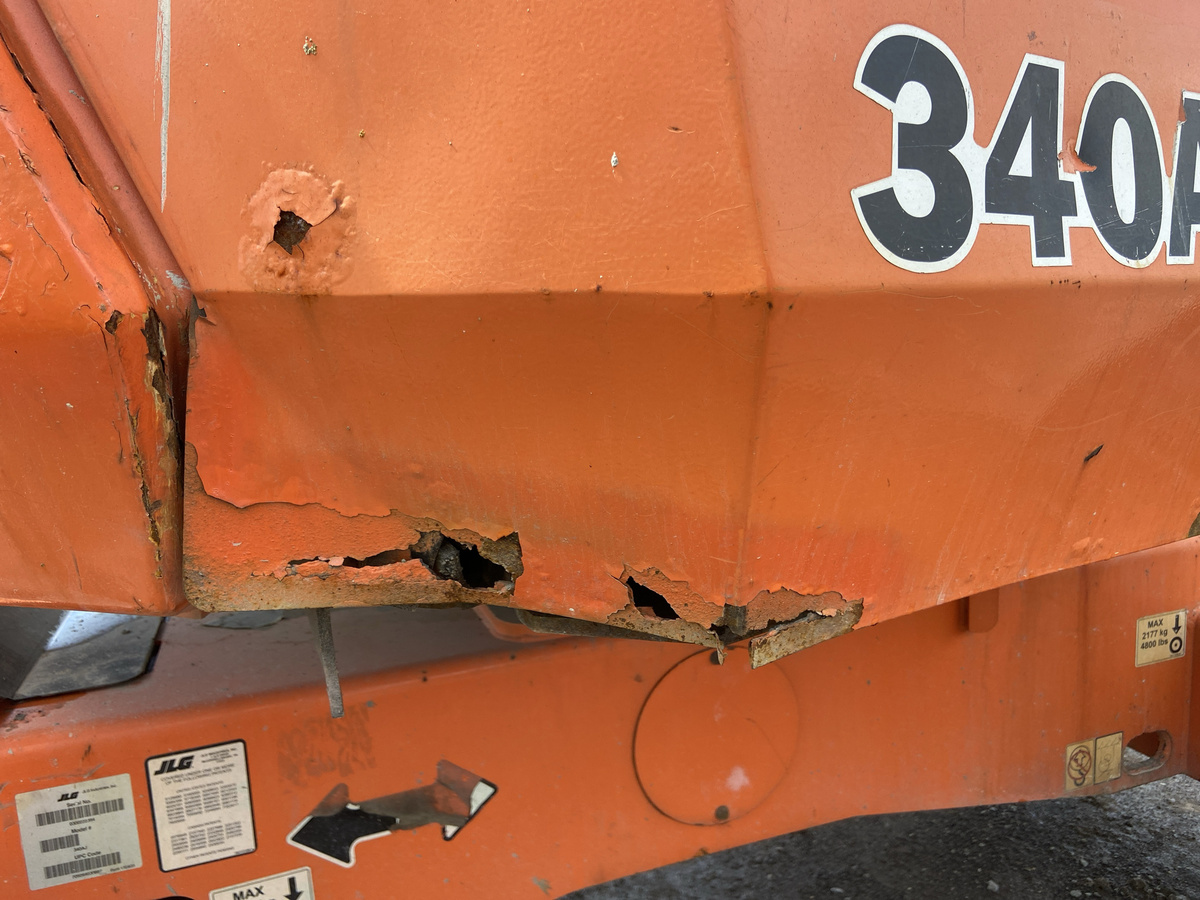 2017 JLG 340AJ-10