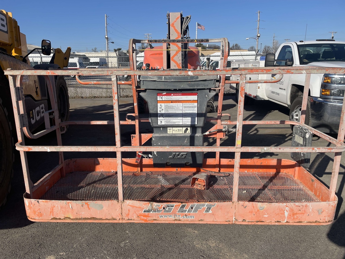 2013 JLG 460SJ-4