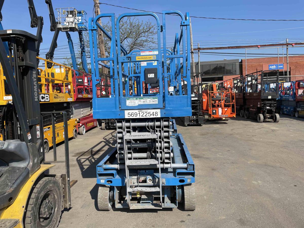 2016 Genie GS-3246