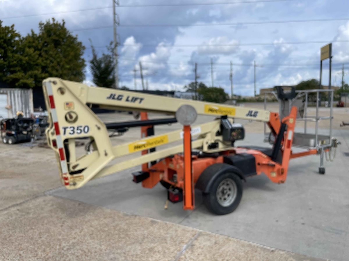 2019 JLG T350-2