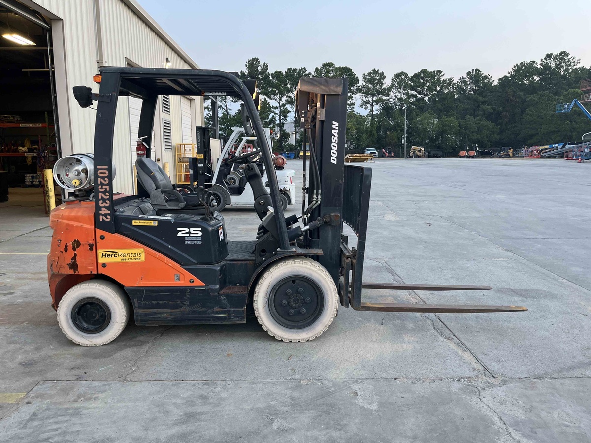 2018 Doosan G25N-7-2