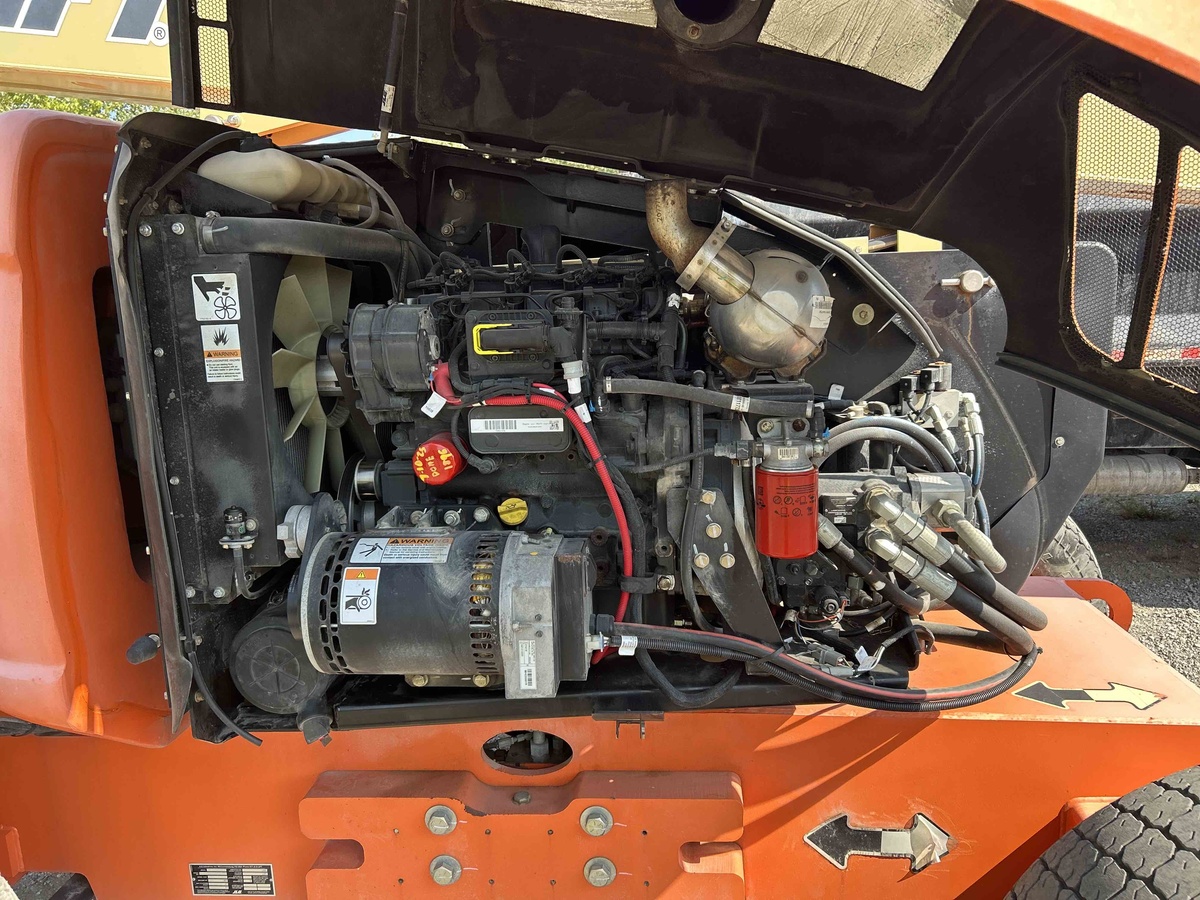 2017 JLG 600AJ-3