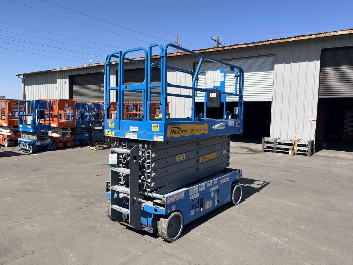 2016 Genie GS-4047