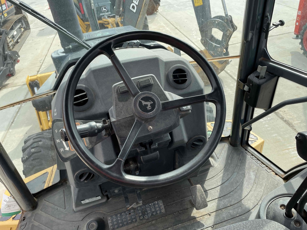 2017 John Deere 310L-11