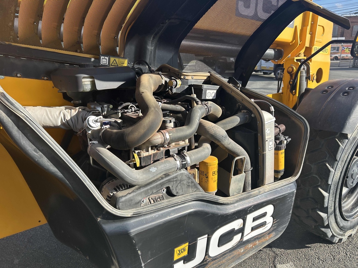 2021 JCB 509-42-7