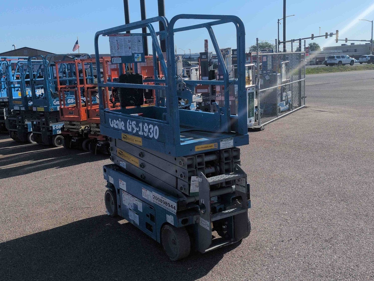 2019 Genie GS-1930-4