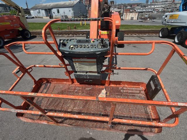 2015 JLG 800A