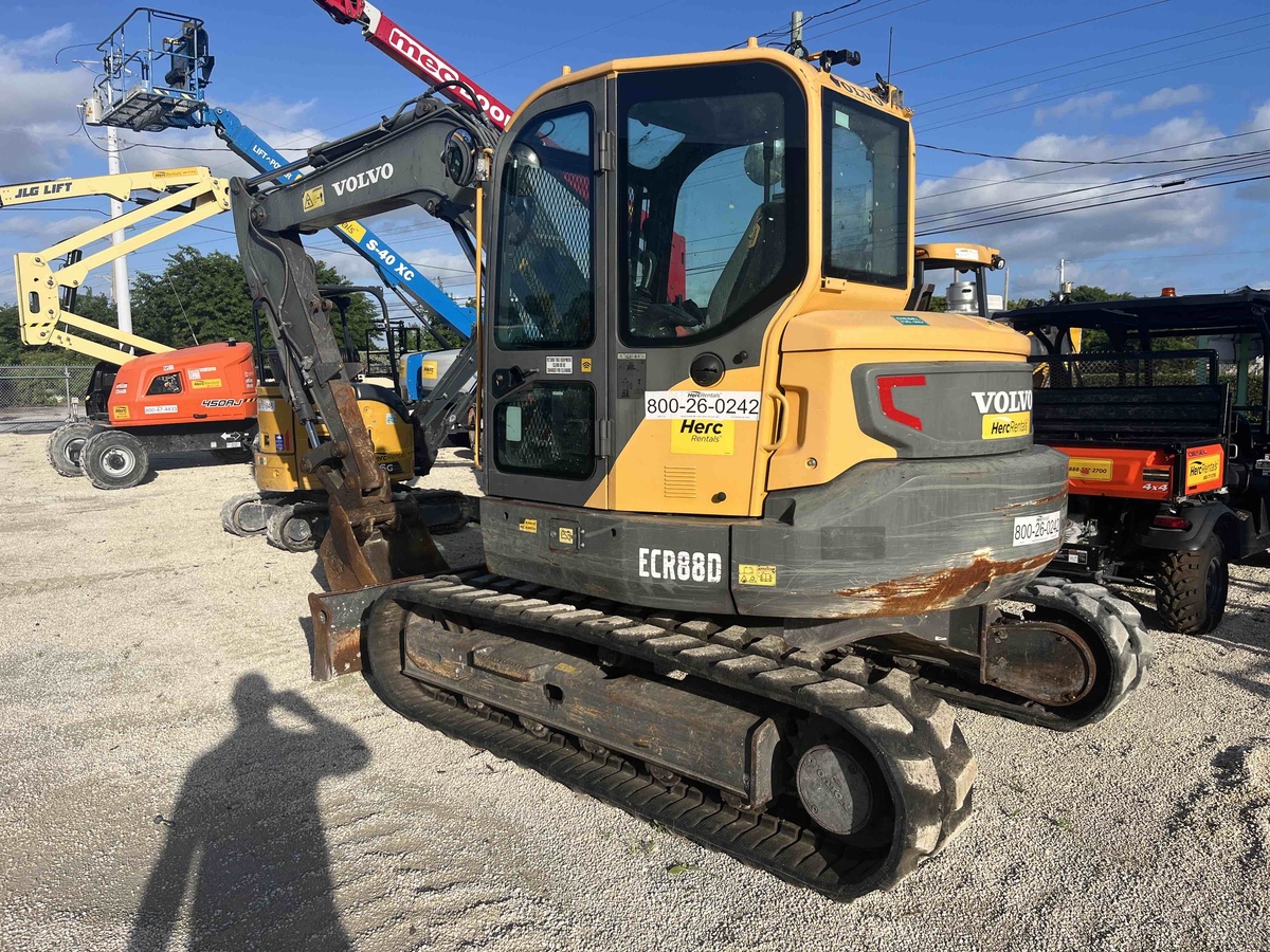 2019 Volvo ECR88D