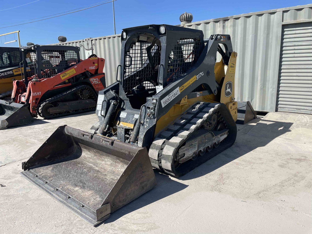 2021 John Deere 317G