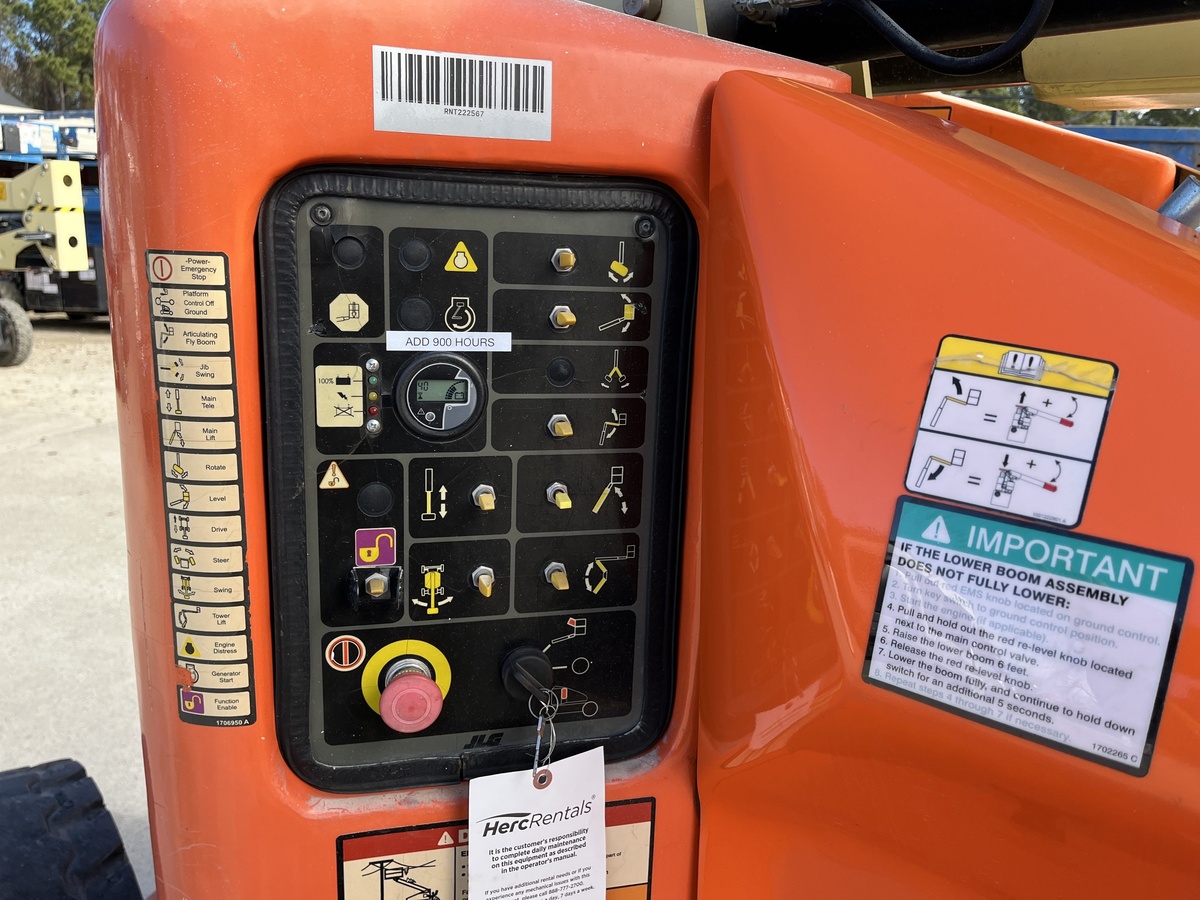 2016 JLG E450AJ-8