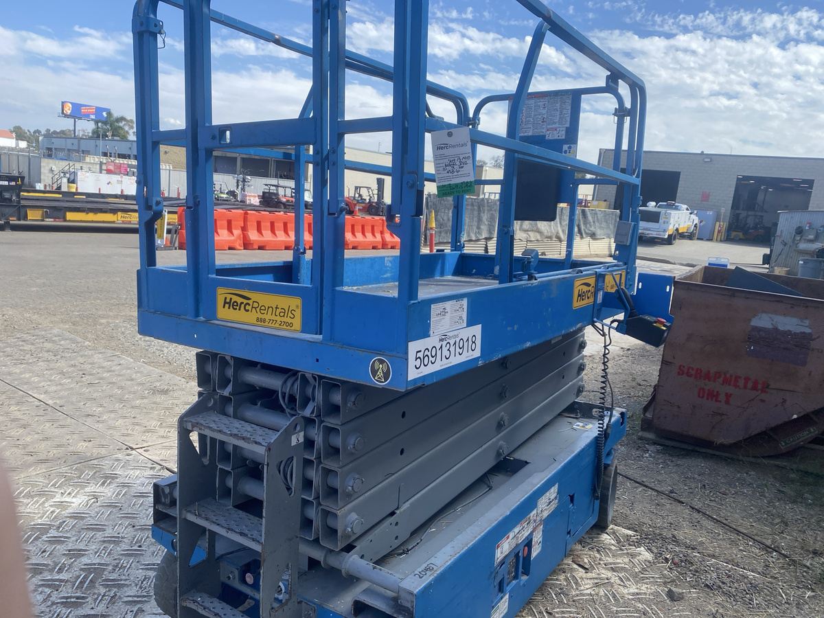2016 Genie GS-3246-6