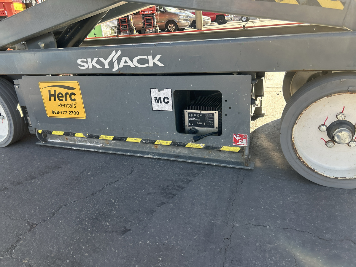 2017 Skyjack SJ3226-17