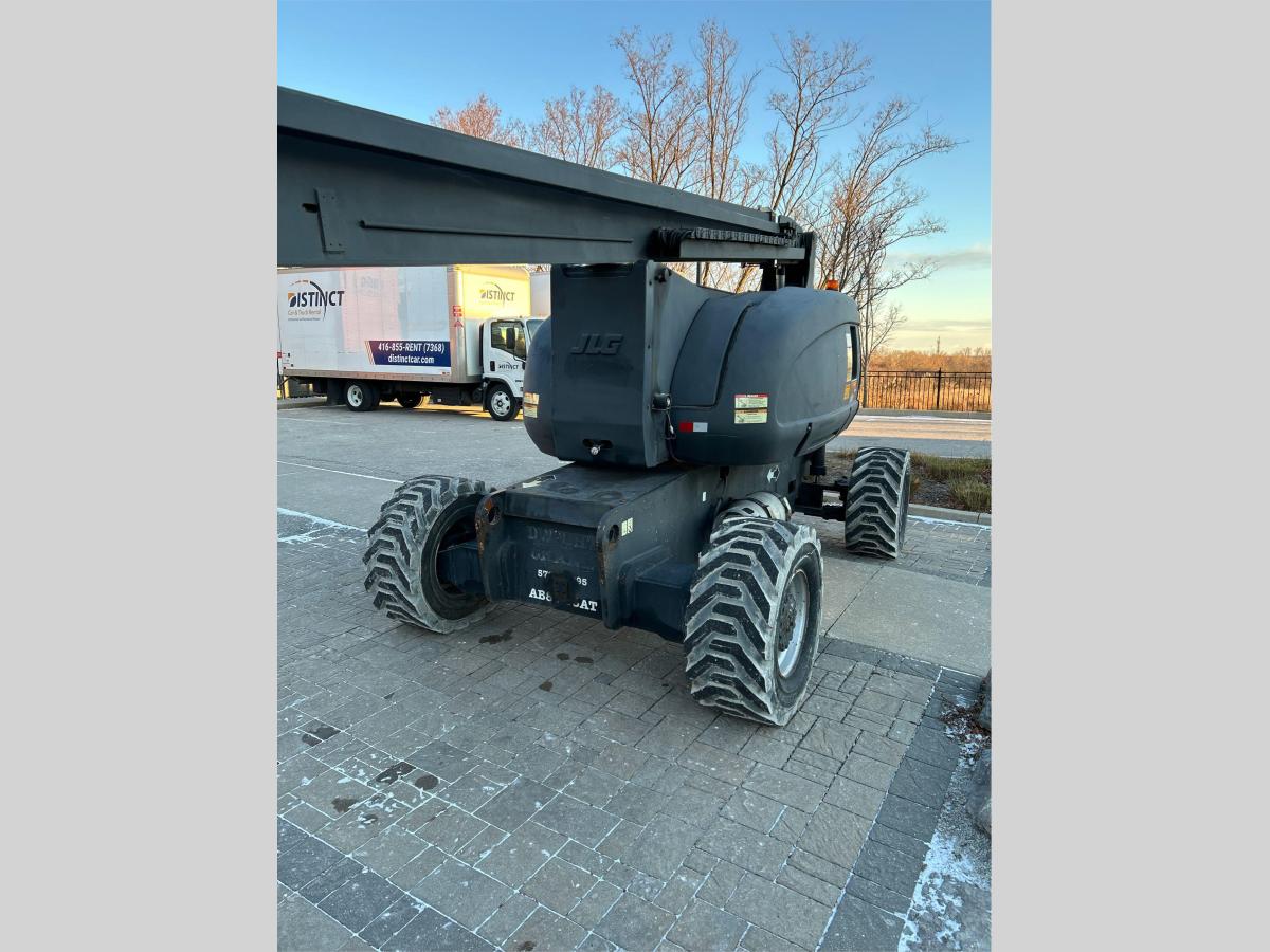 2001 JLG 800AJ