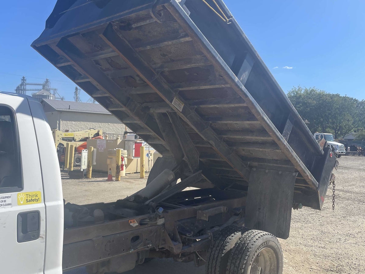 2016 Ford F550-4