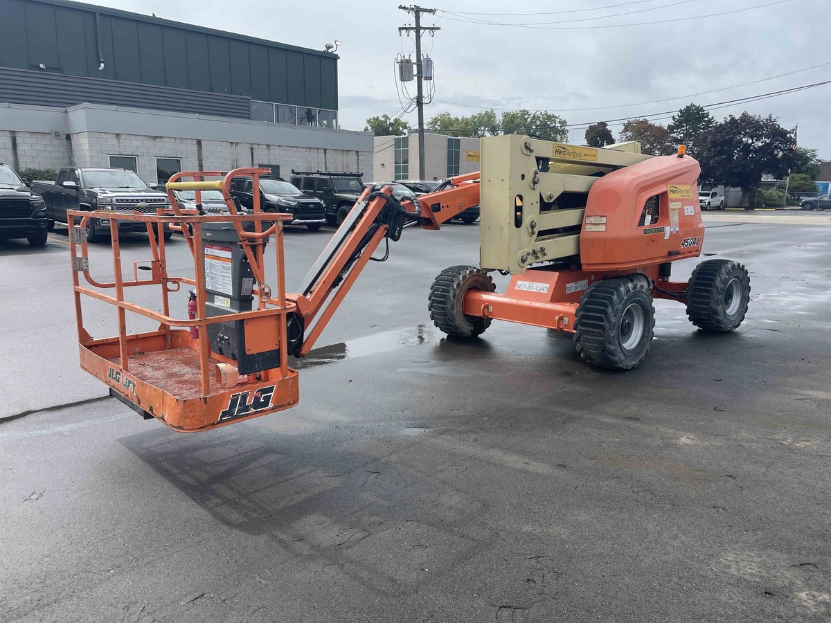 2016 JLG 450AJ
