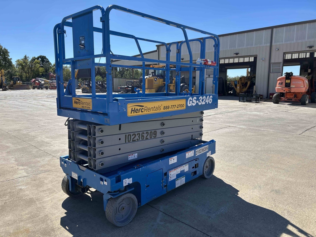 2018 Genie GS-3246-3