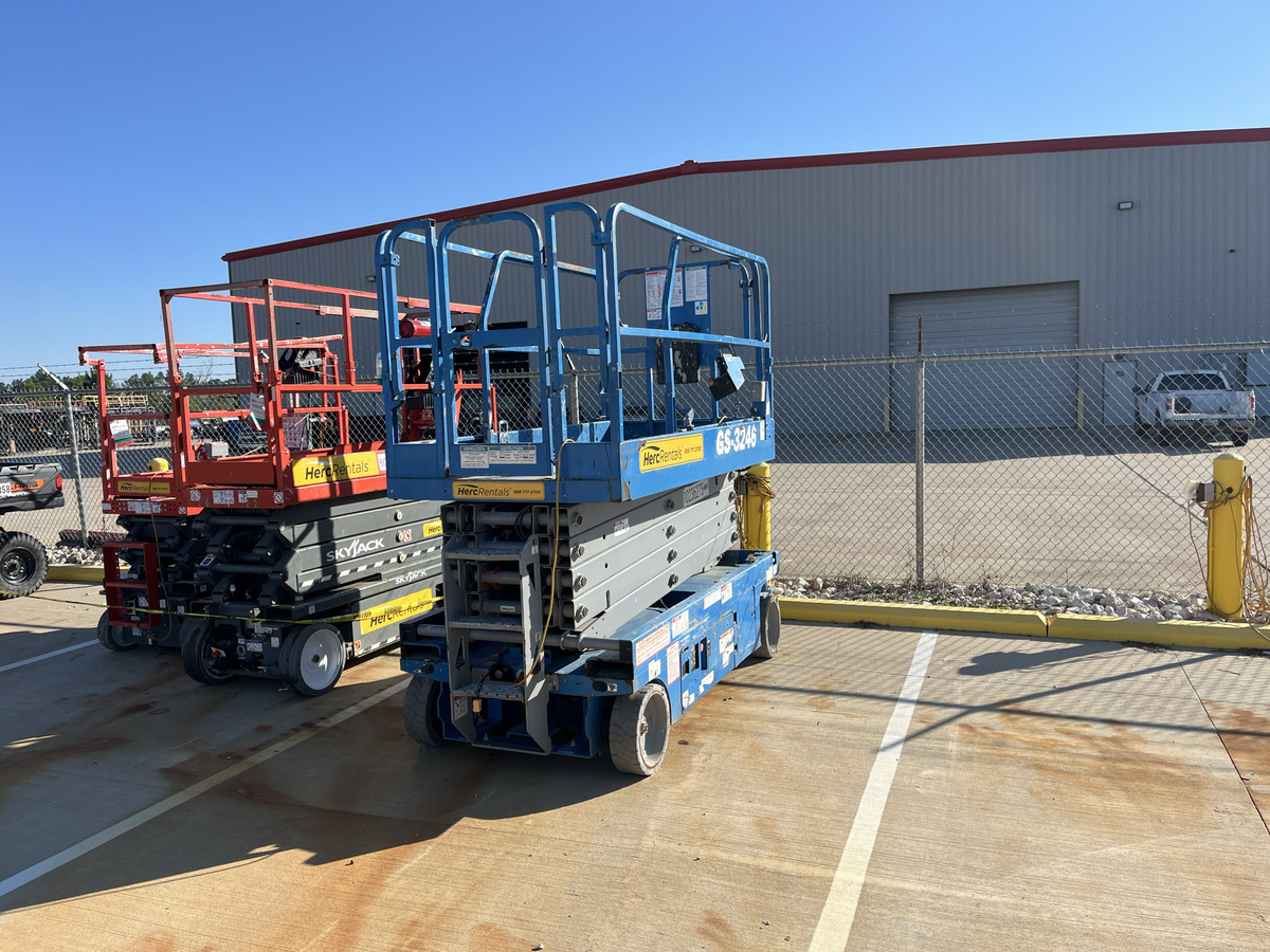 2018 Genie GS-3246-13