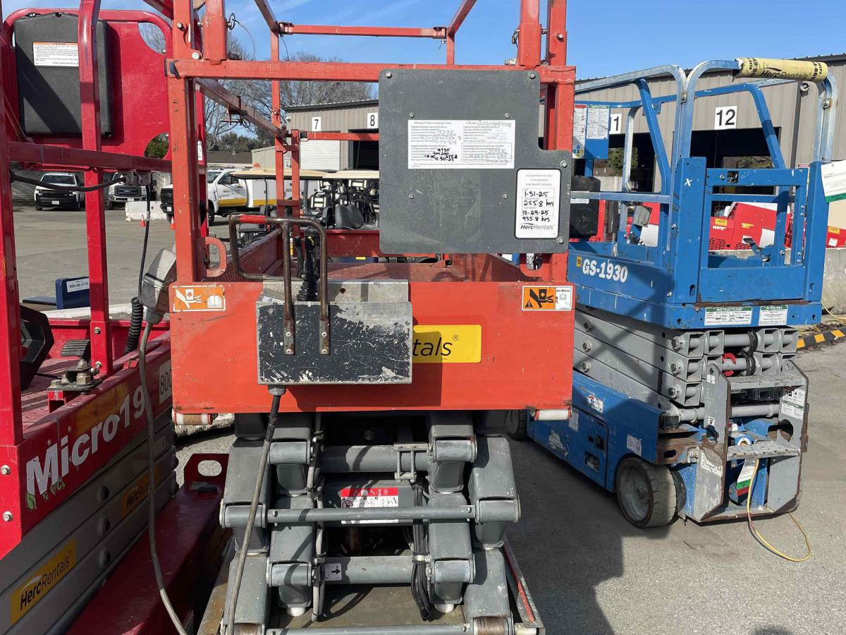 2017 Skyjack SJ3226