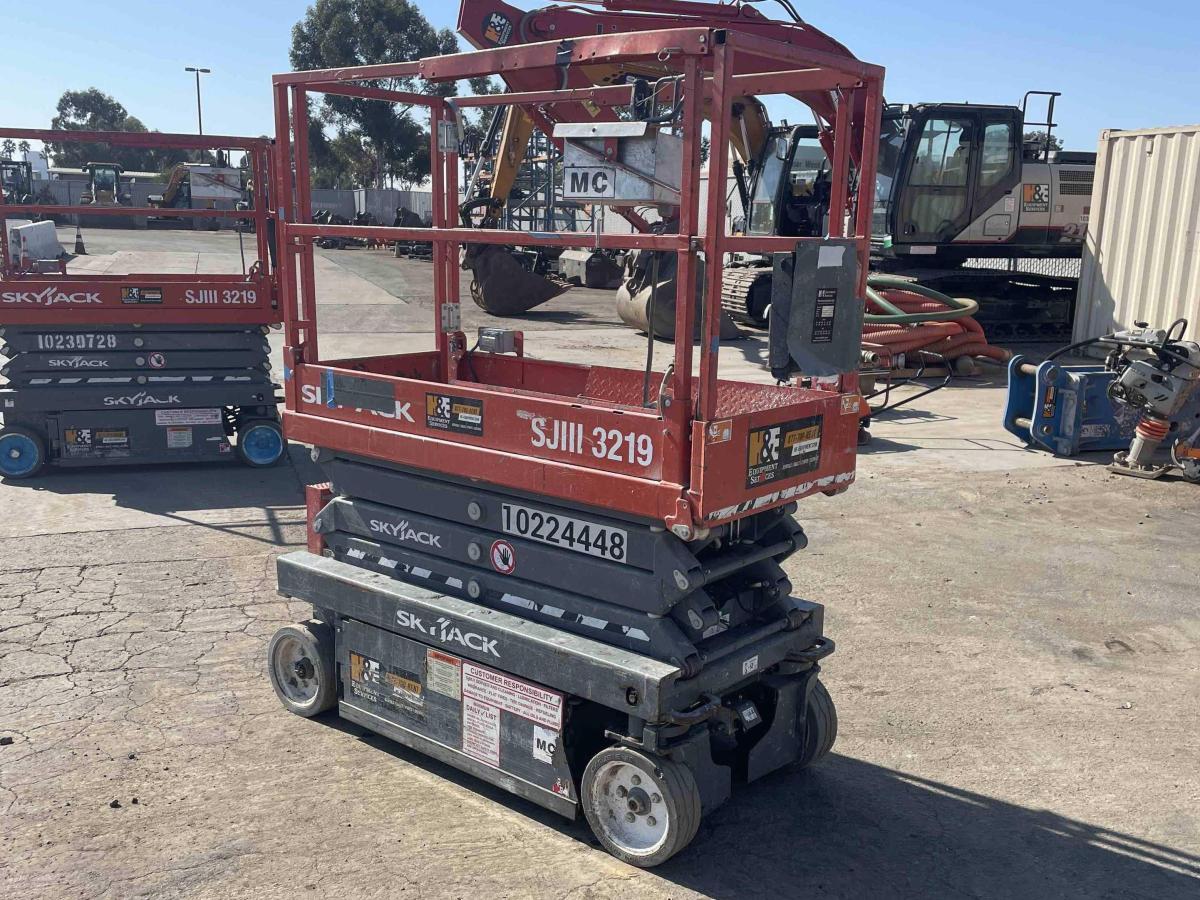 2017 Skyjack SJ3219
