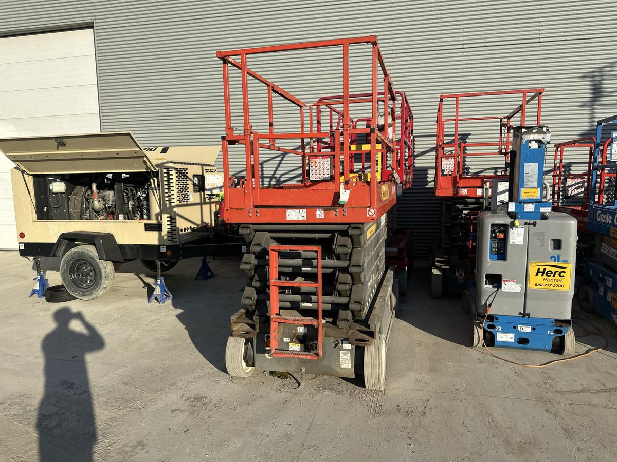 2018 Skyjack SJ4740-2