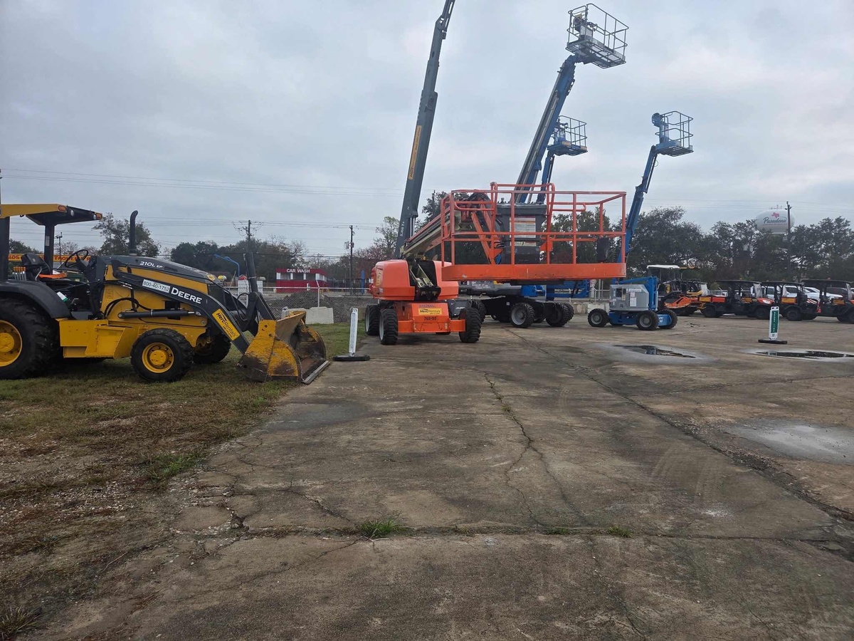 2018 JLG 660SJ-4