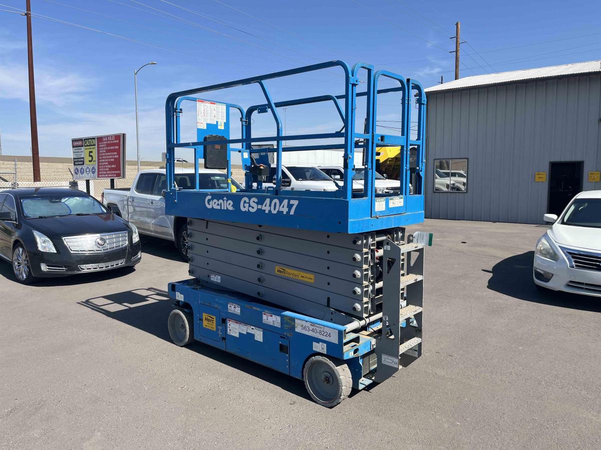 2018 Genie GS-4047-2