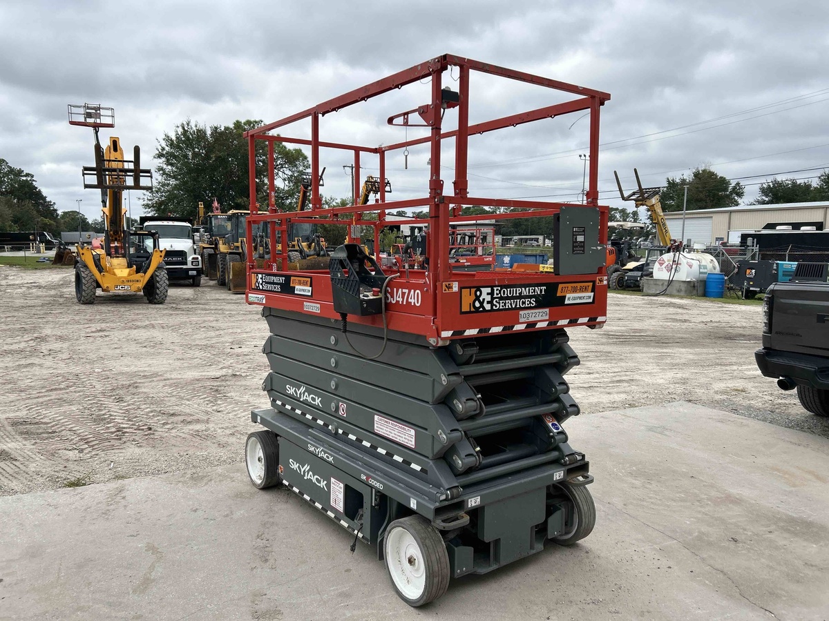2022 Skyjack SJ4740-2