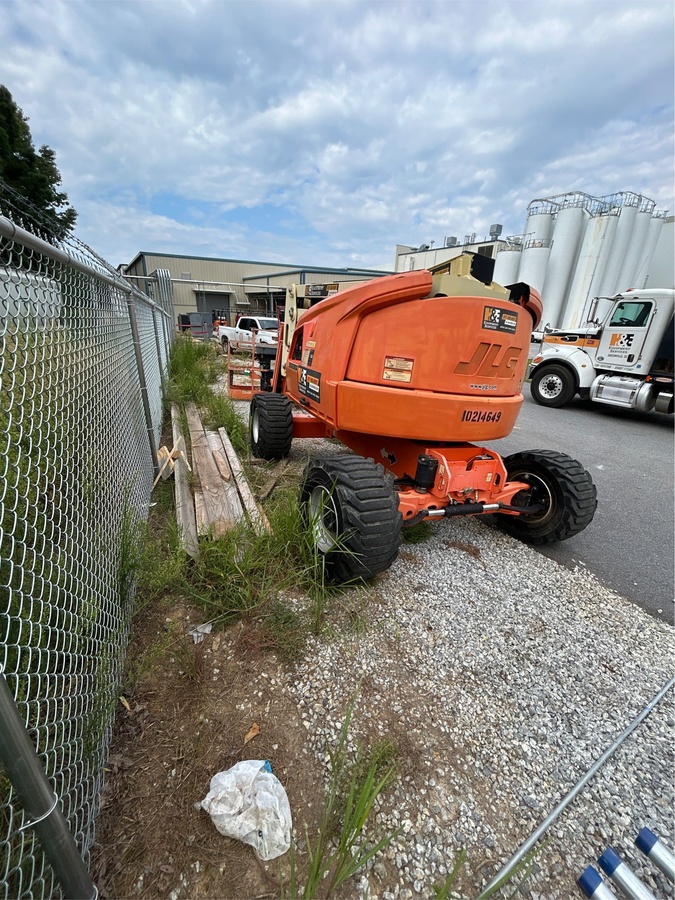 2017 JLG 450AJ-3