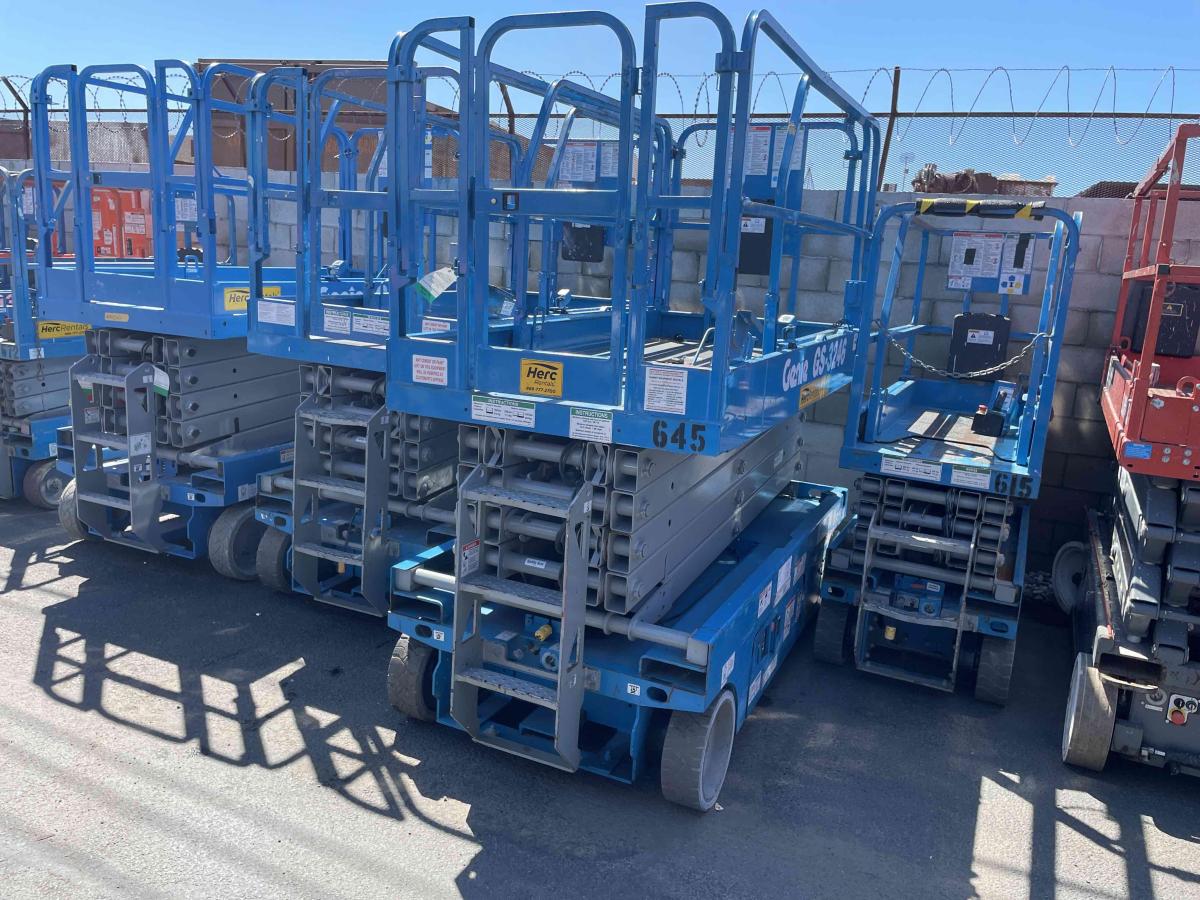2016 Genie GS-3246