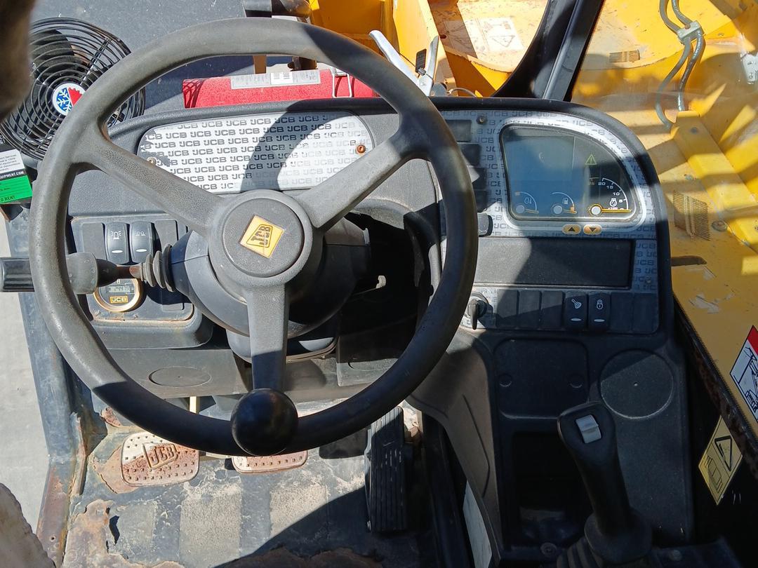 2017 JCB 510-56