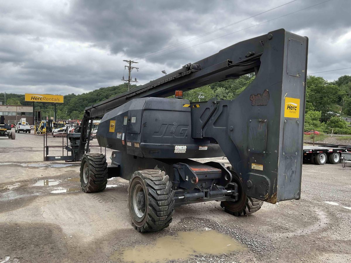 2012 JLG 800AJ-10