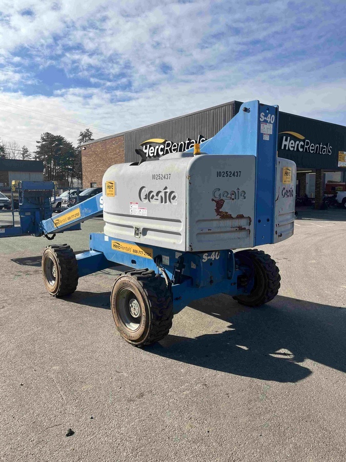 2018 Genie S-40-5