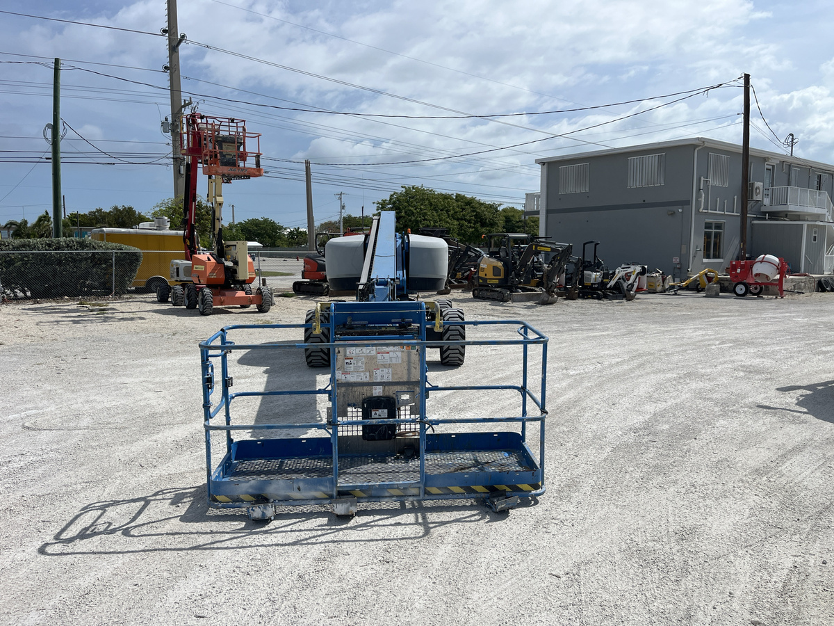2018 Genie S-65-8