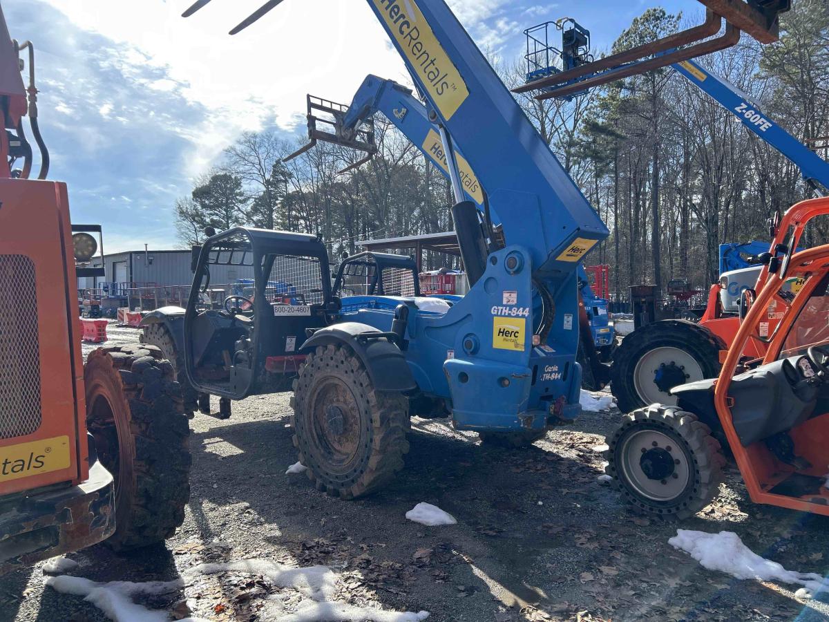 2018 Genie GTH 844