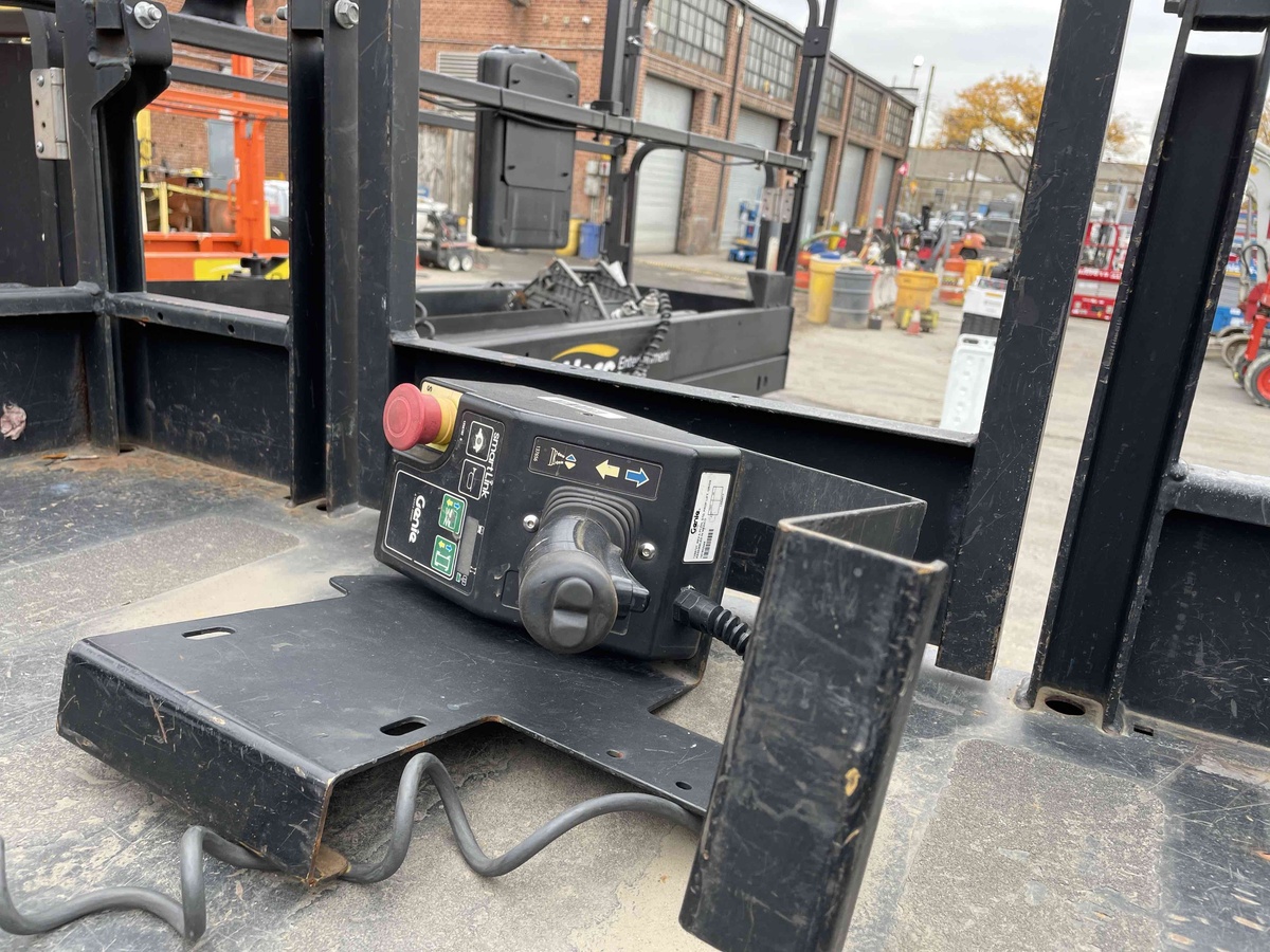 2018 Genie GS-4047-5