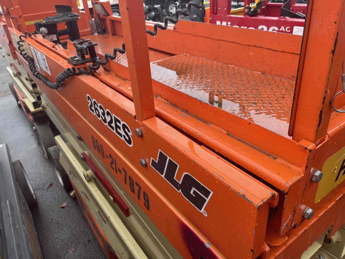 2018 JLG 2632ES