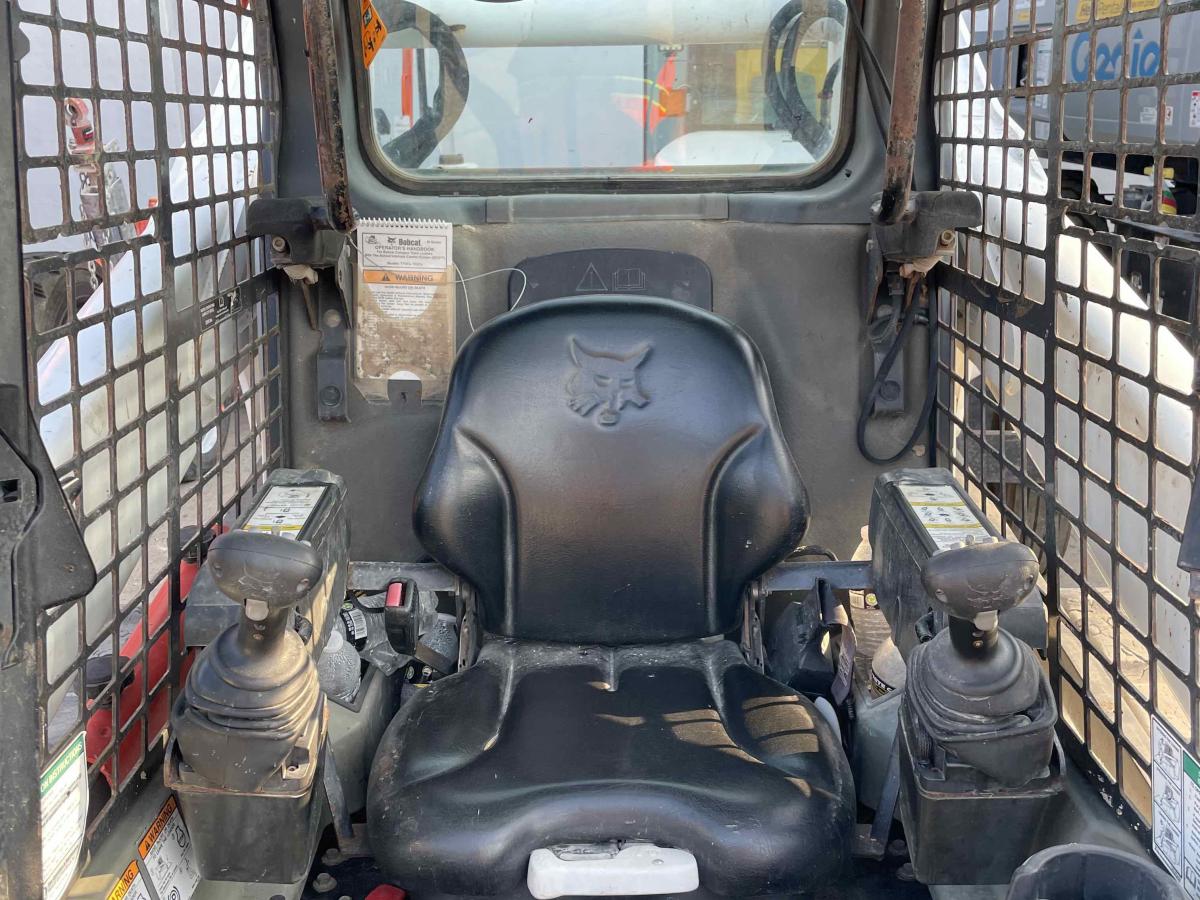 2017 Bobcat T740