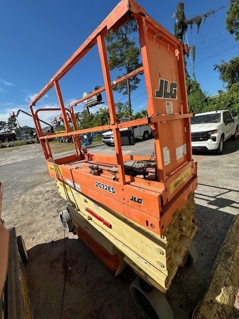2018 JLG 2632ES-3