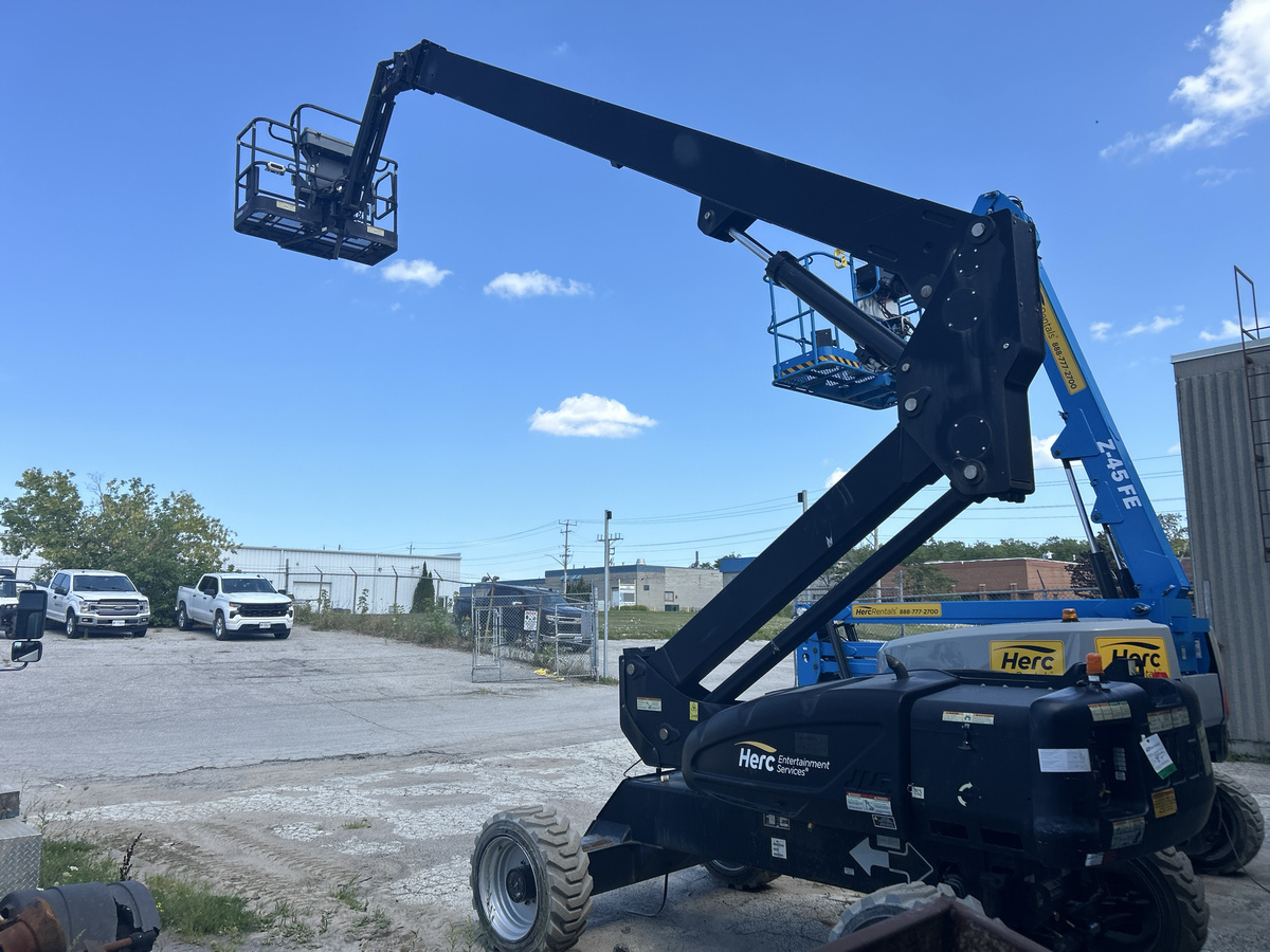 2019 JLG M600JP-4