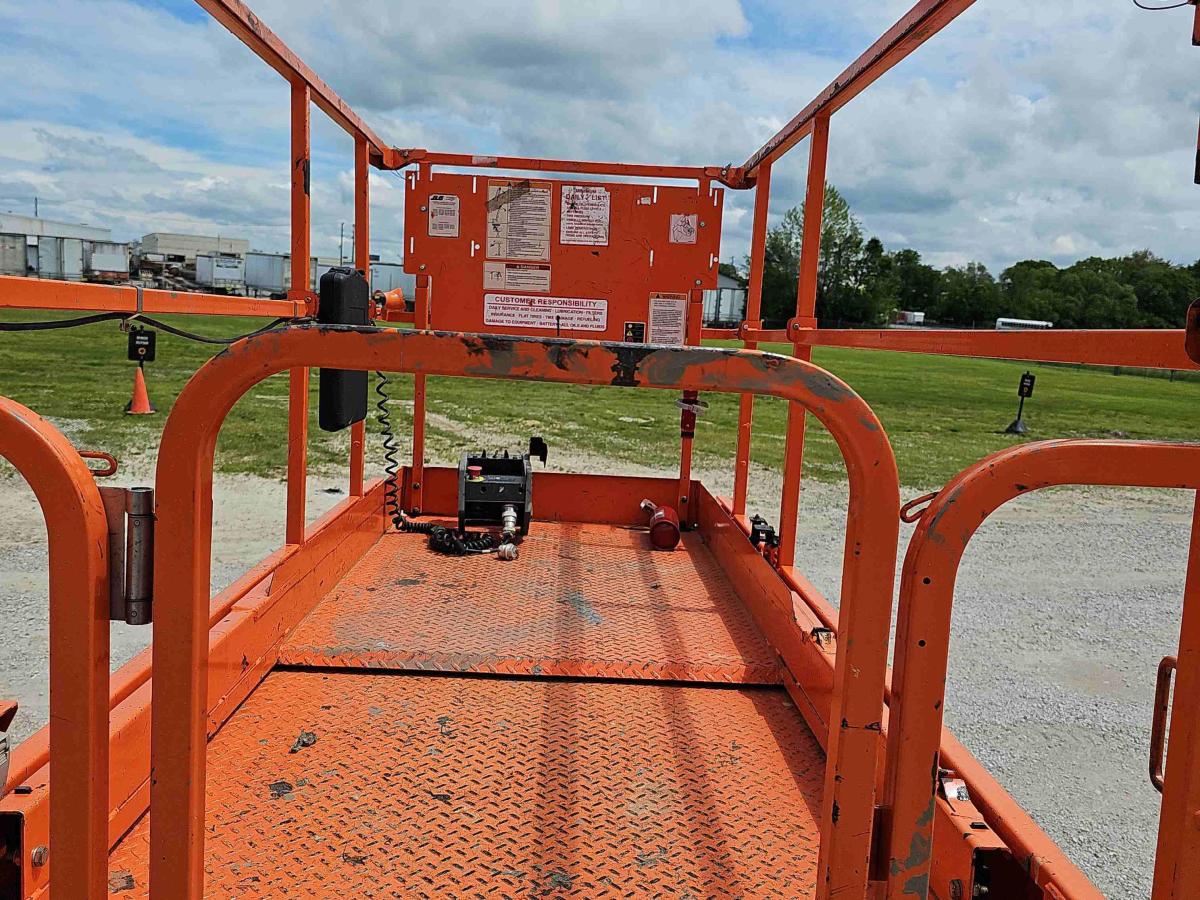 2018 JLG 2646ES