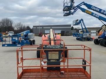 2012 JLG 600AJ