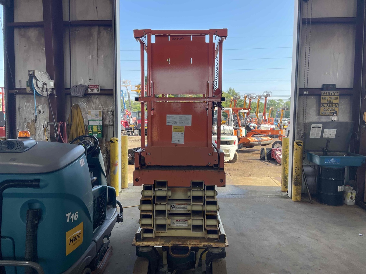 2018 JLG 2632ES-3