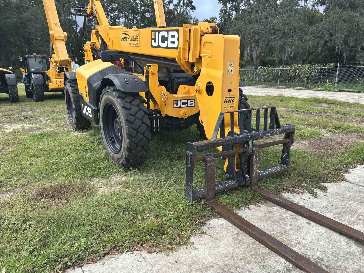 2023 JCB 509-42-1